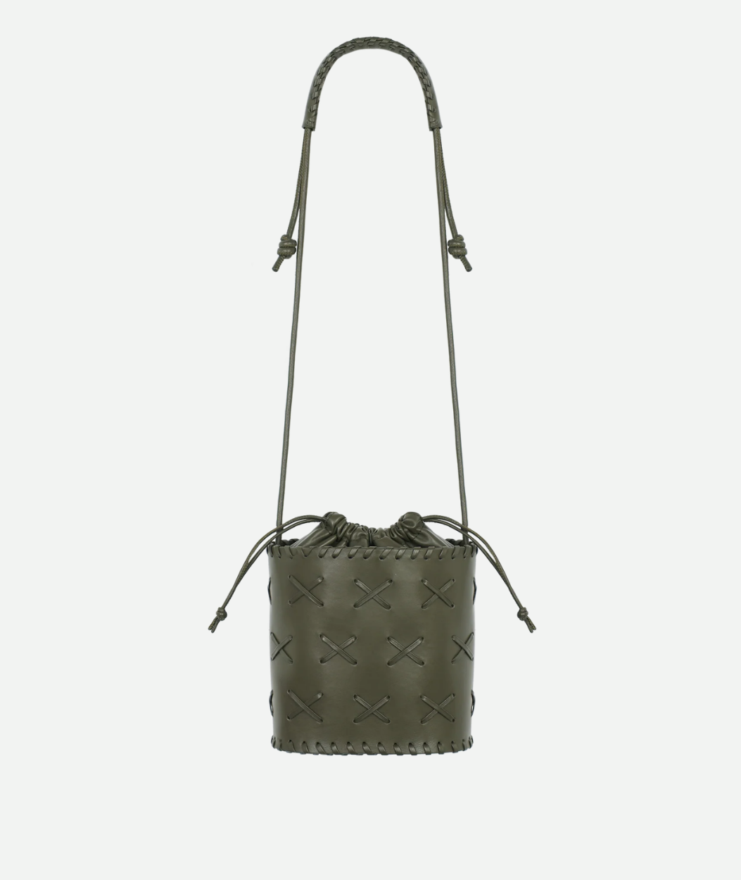TRAMA | OLIVE