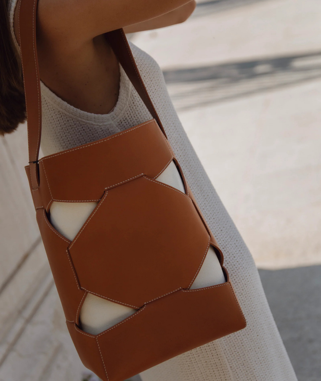PUZZLE TOTE | BROWN