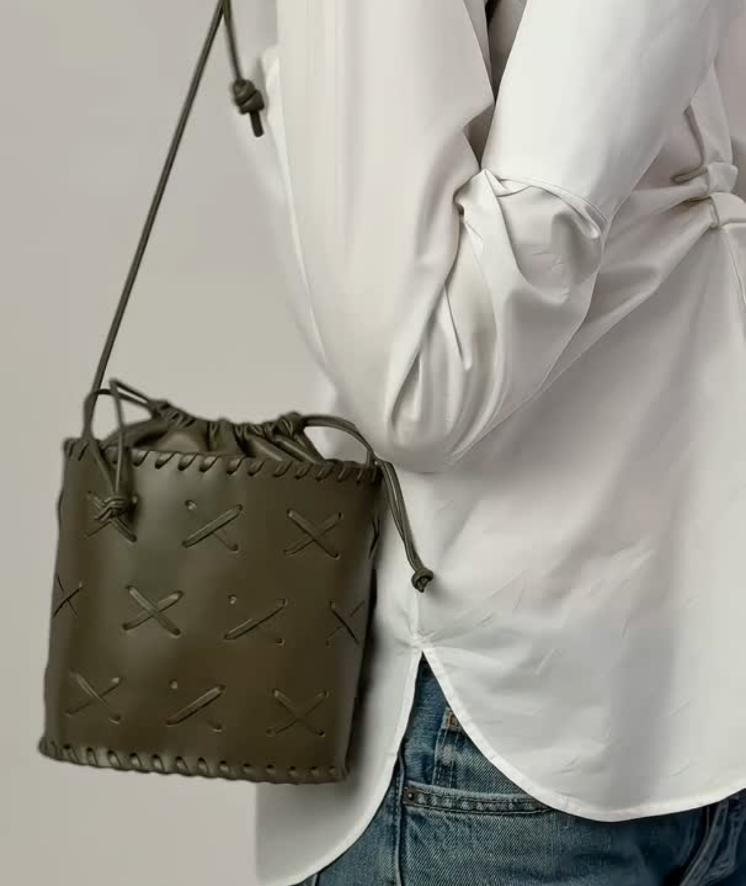 TRAMA | OLIVE