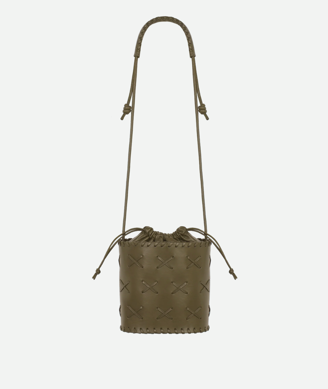 TRAMA | OLIVE