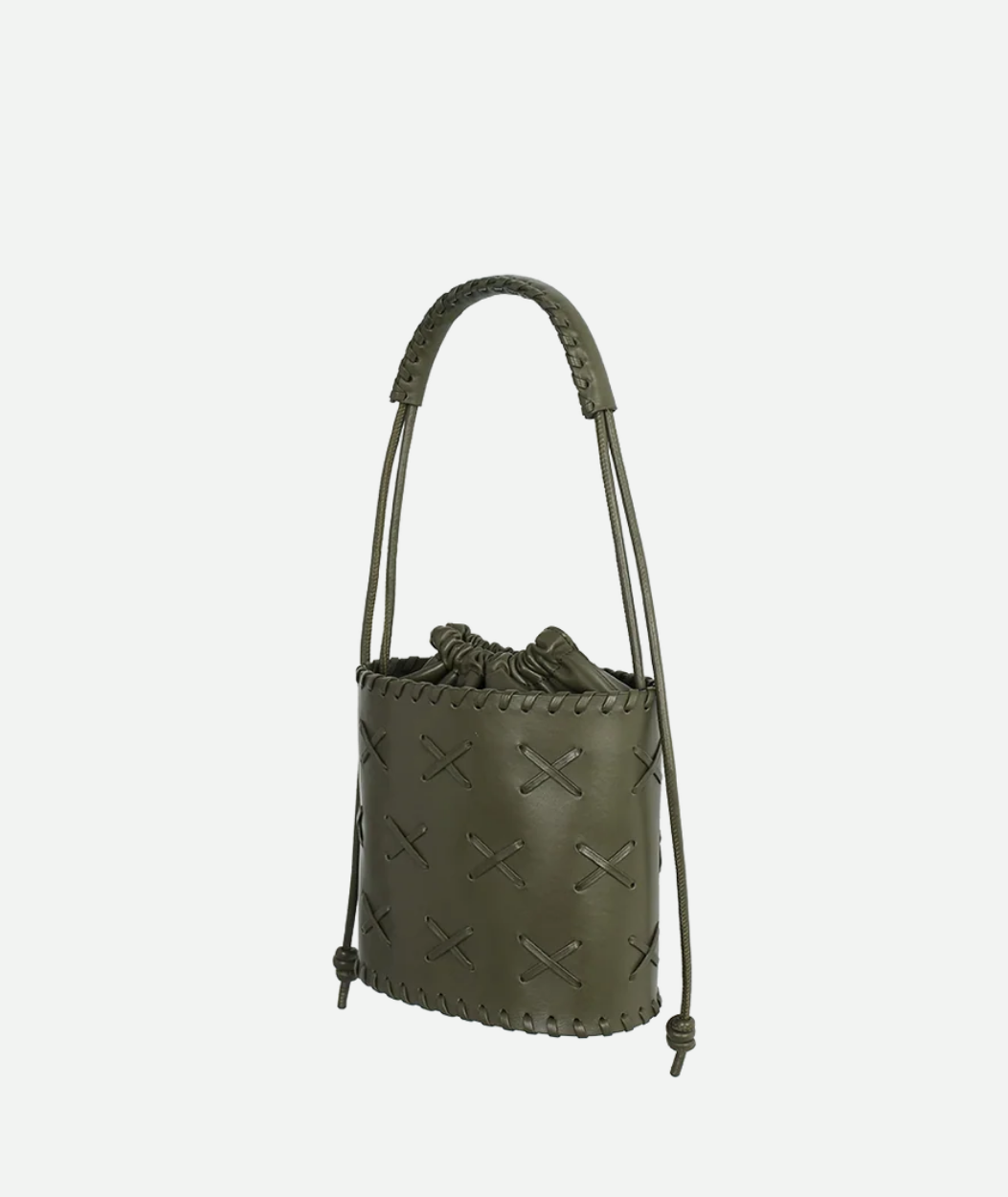 TRAMA | OLIVE