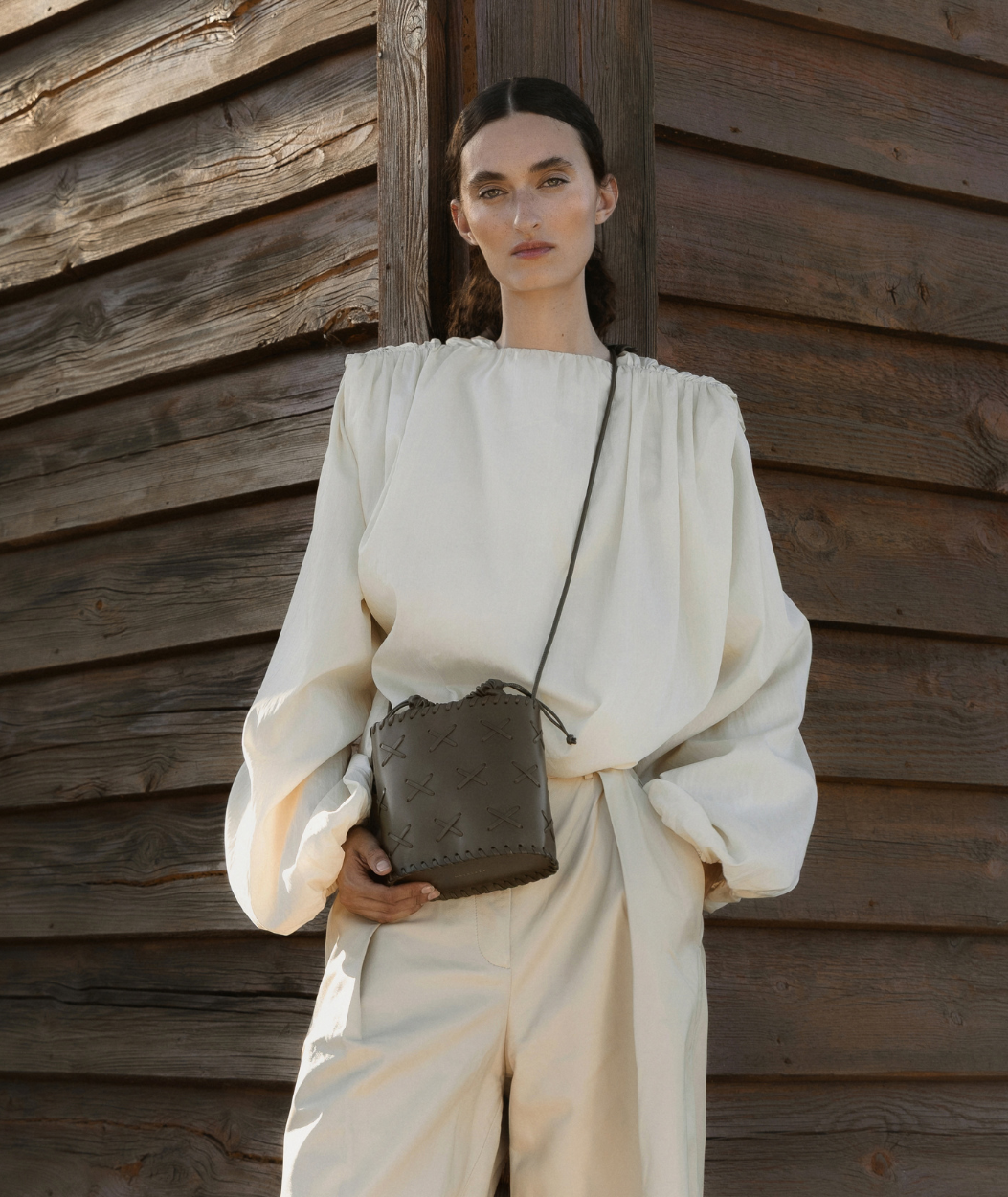 TRAMA | OLIVE
