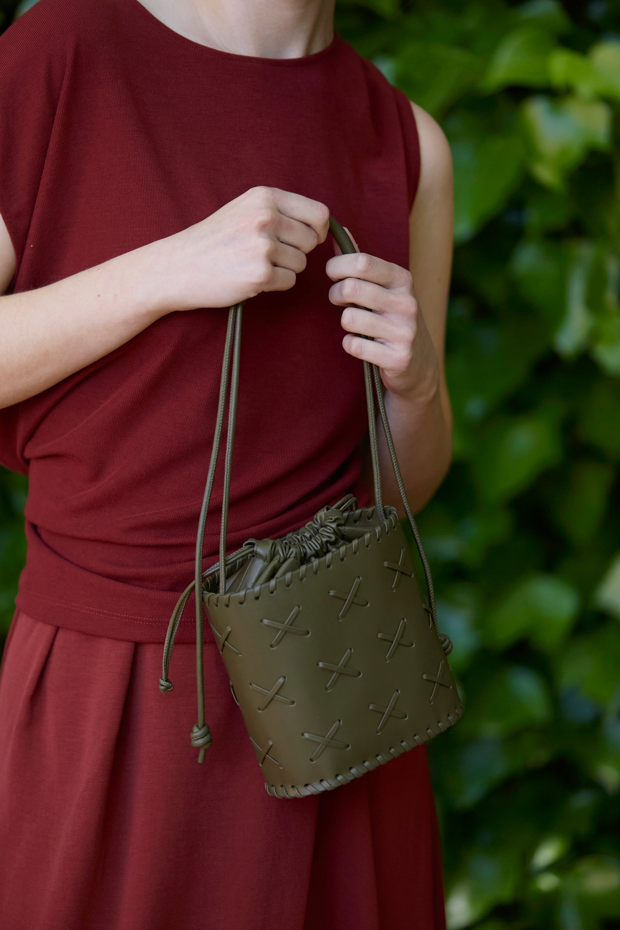 TRAMA | OLIVE